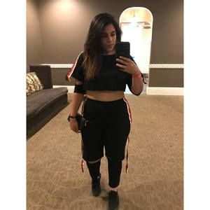 Meet your Posher, Nelly